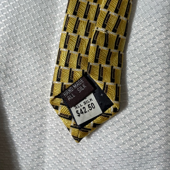 Umberto bossi toma Milano Italy  handmade silk gold and black tie - Picture 3 of 3